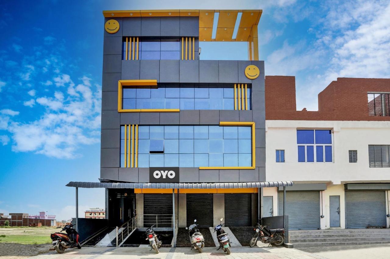 Hotel O Amantran カーンプル エクステリア 写真